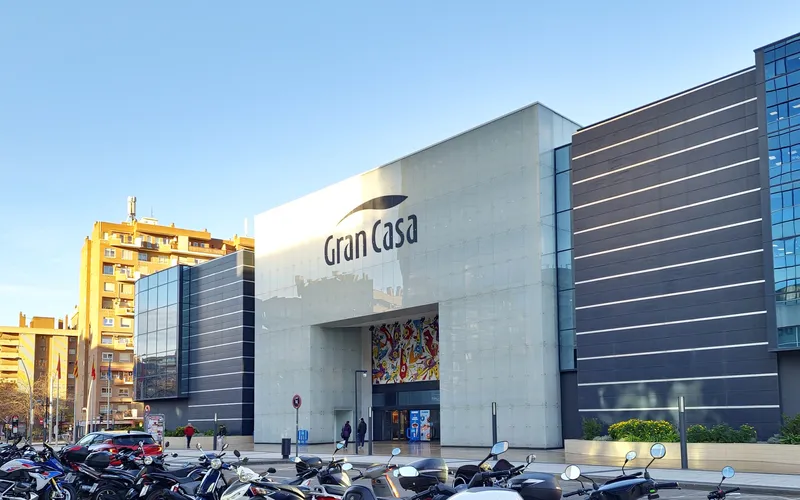 Inmobiliaria en Actur junto a Gran Casa Zaragoza - Publipisos